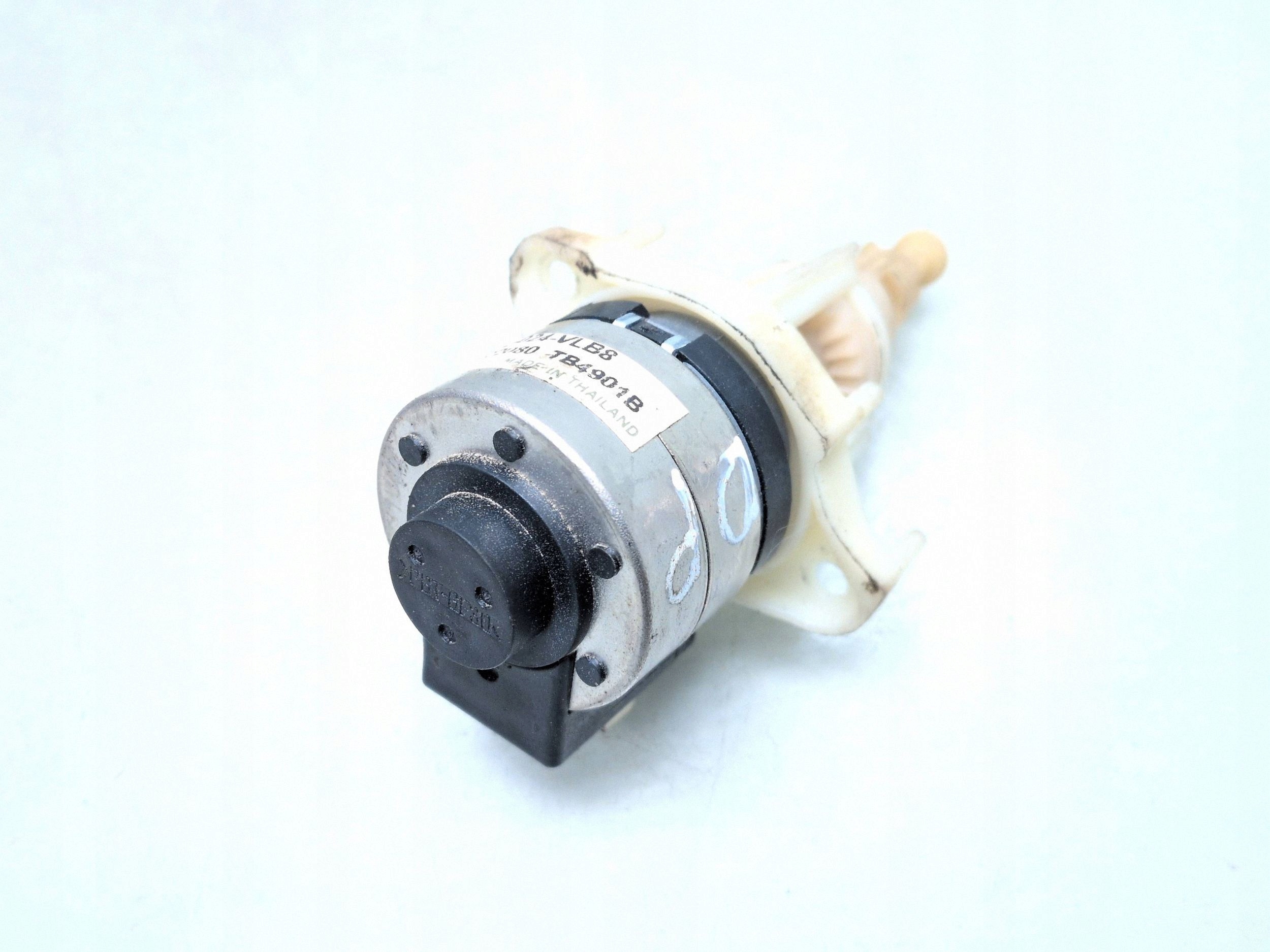 OEM 89022080 LED Headlight Left Front Maserati image 3