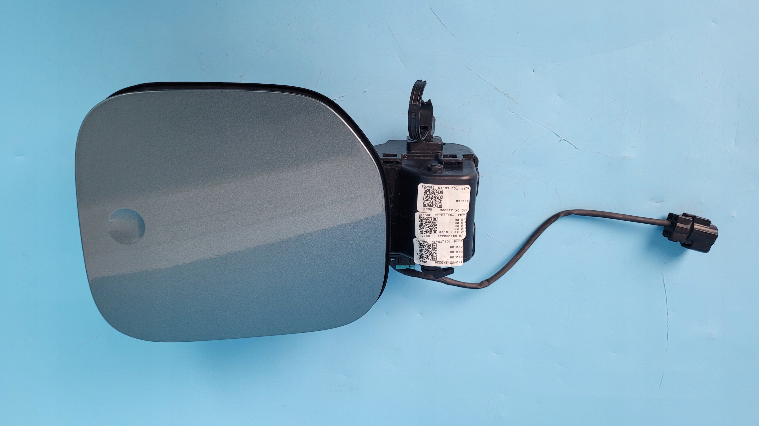 Kraftstoffklappe OEM 81595-CR200 für Kia Ceed III M-HEV image 2