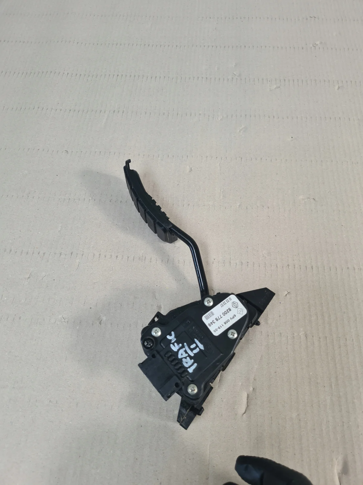 Gaspedal Renault OE 8200778349 thumbnail 3