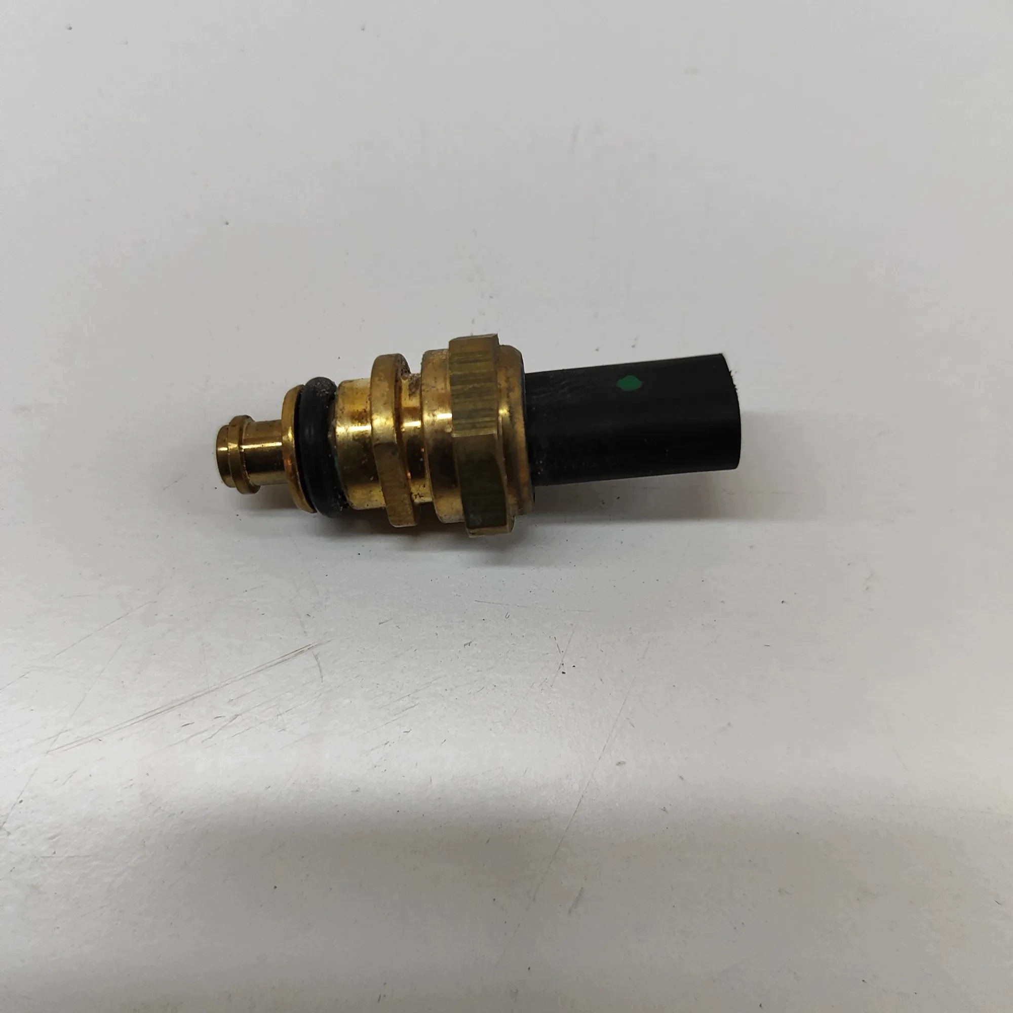 OEM 30668661 Wassertemperatursensor für Volvo image 4