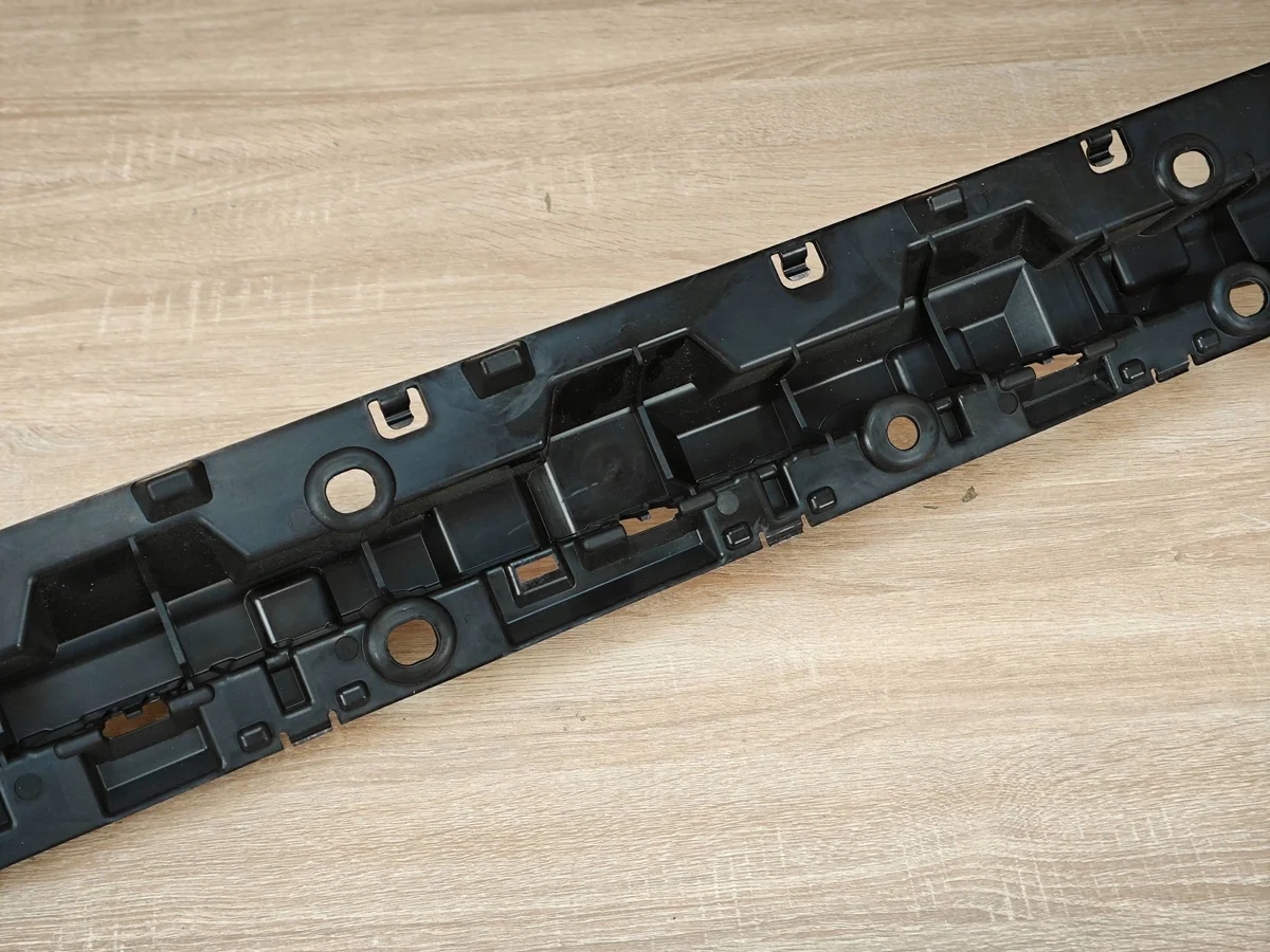 BMW X6 G06 LCI Support de bas de caisse Gauche image 7