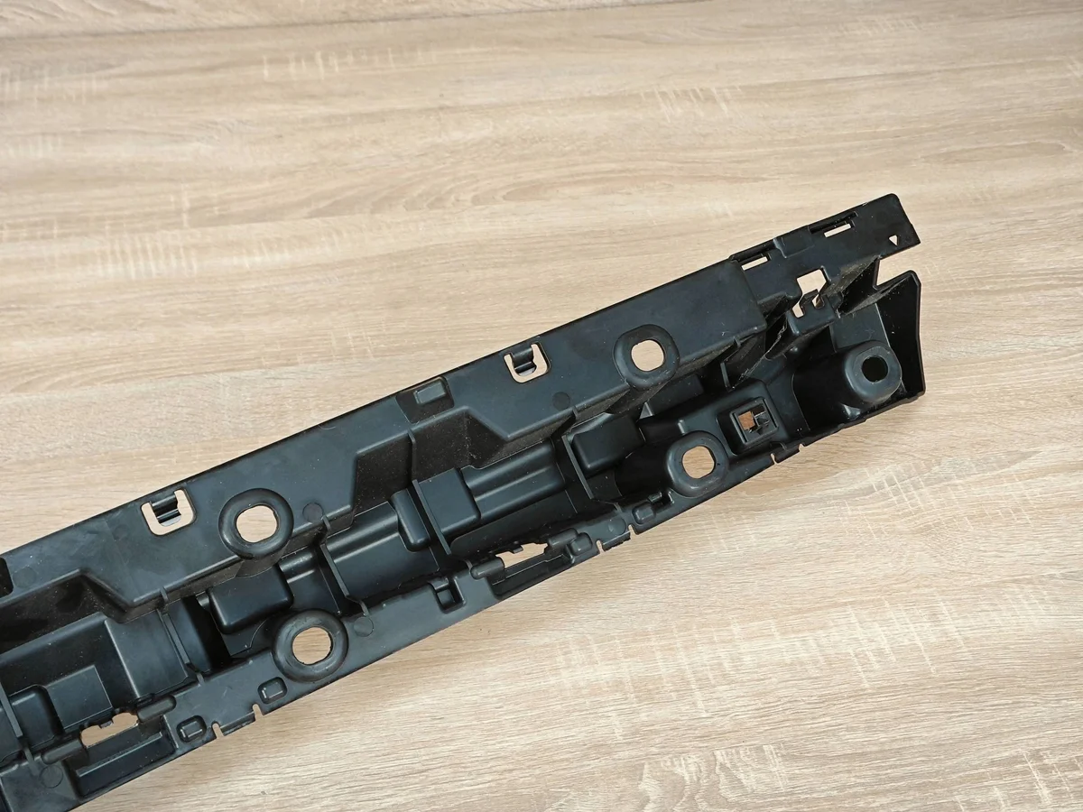 BMW X6 G06 LCI Support de bas de caisse Gauche image 8