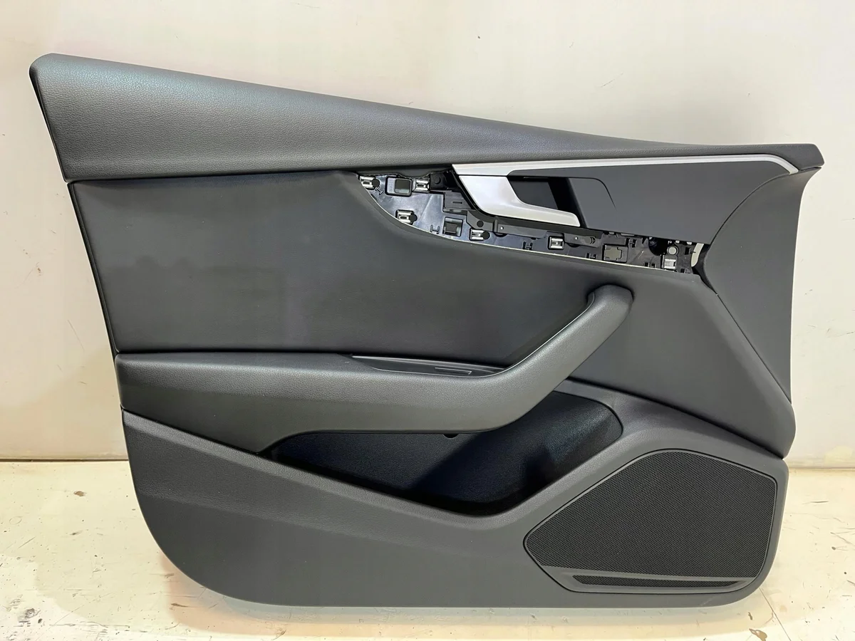 Panel Lateral Audi A4 B9 Izquierdo LED Piel