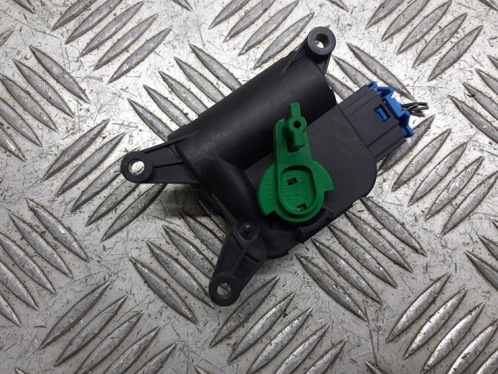 Moteur de volet chauffage SEAT EXEO 2.0 TDI 8E1820511B