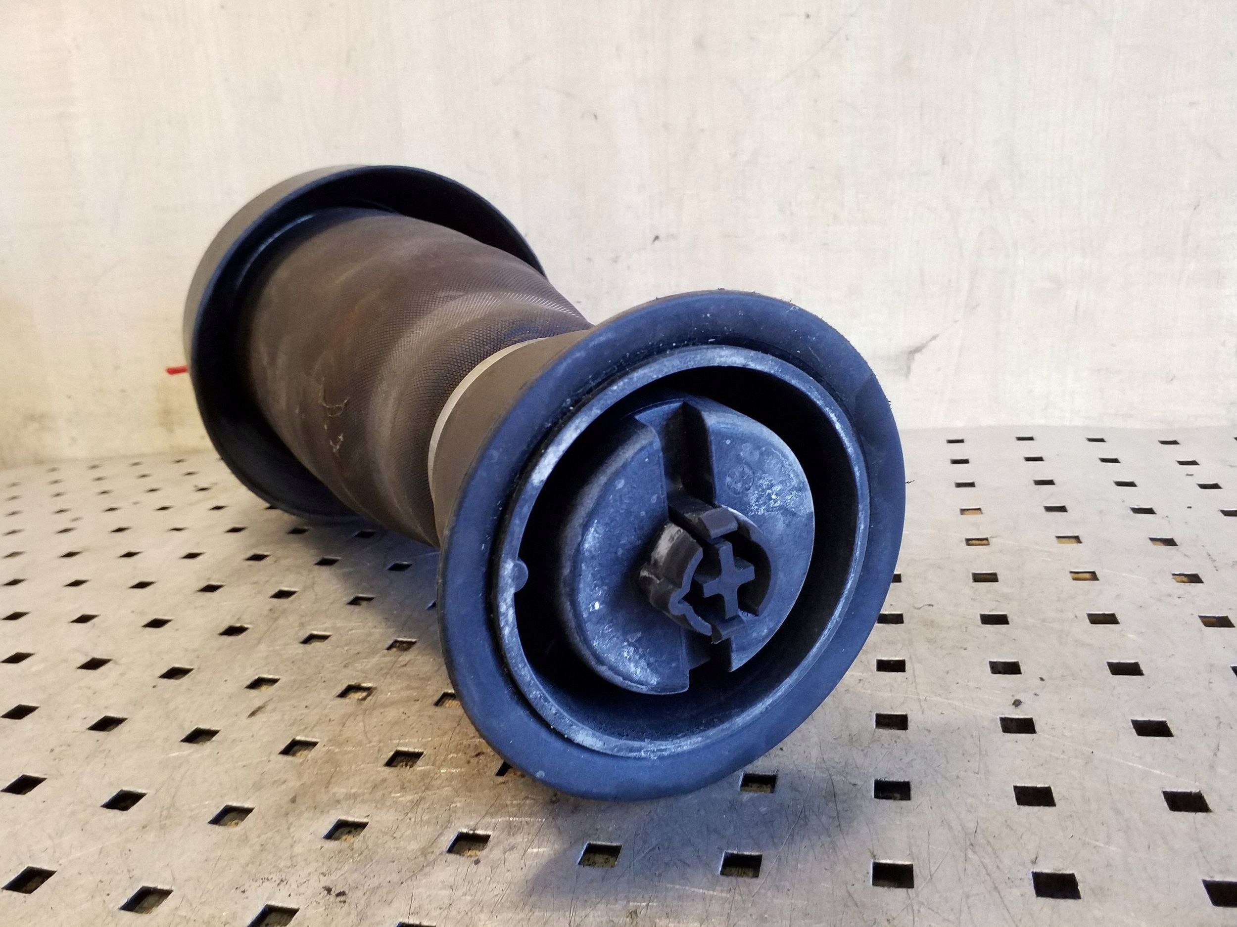 BMW X5 E70 Taka-ilmajousituspussi OEM 2C796115280