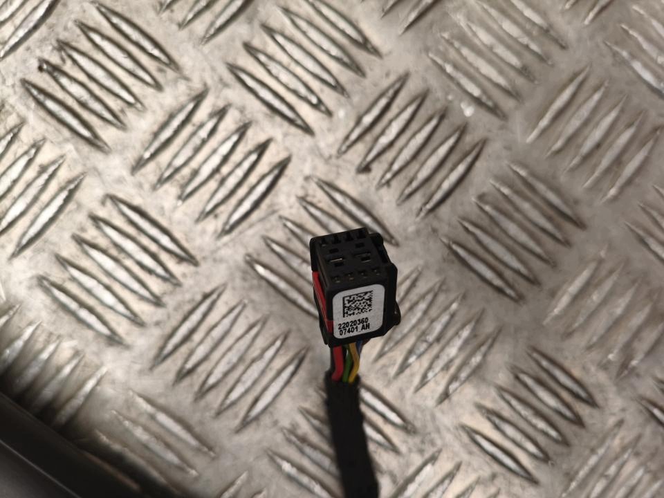 Atuador do porta-malas esquerdo VOLVO S90 2019 image 3