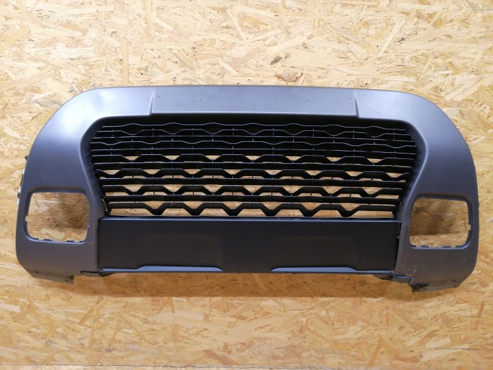 SPOILER LISÄOSA SÄLEIKKÖ ETUPUSKURI DACIA DUSTER 2 II 2017-2024R