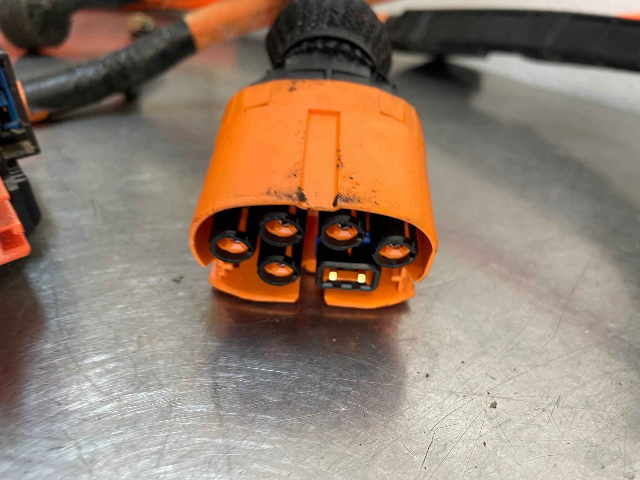 Ladebuchse OEM 296950757R für Renault Megane V image 3