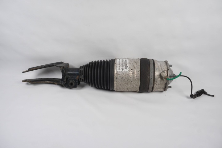 Iskunvaimennin oikea etu Porsche Cayenne 7P5616040AP 7P5616404AE
