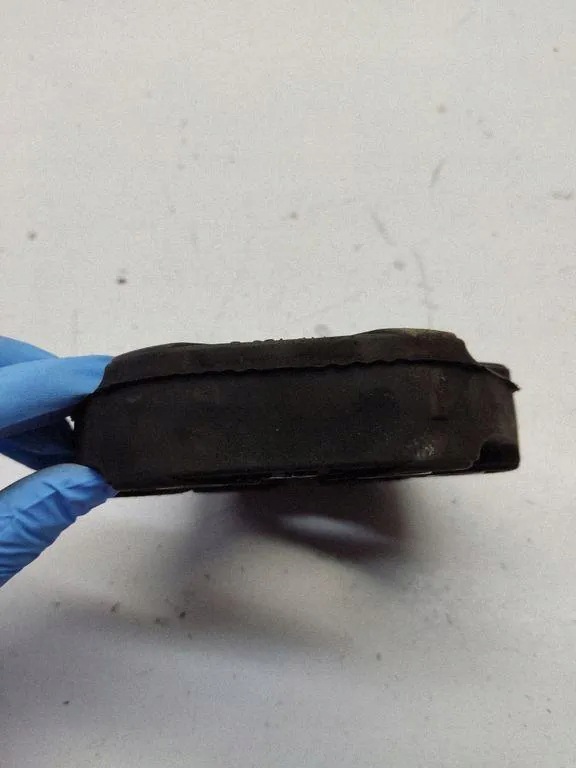 BMW 8681477 Driveshaft Coupling Rubber - Used image 5
