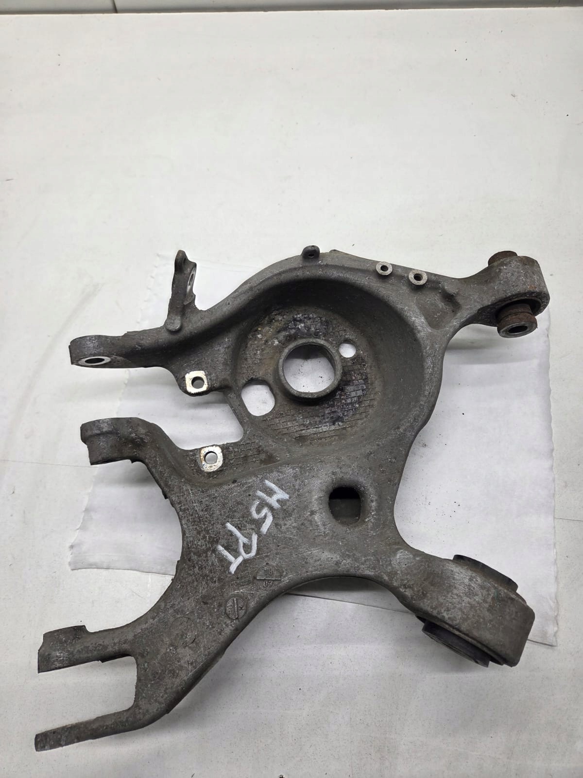 Ford Mondeo Bakre styrarm OEM 5K651 2014-2024 image 2