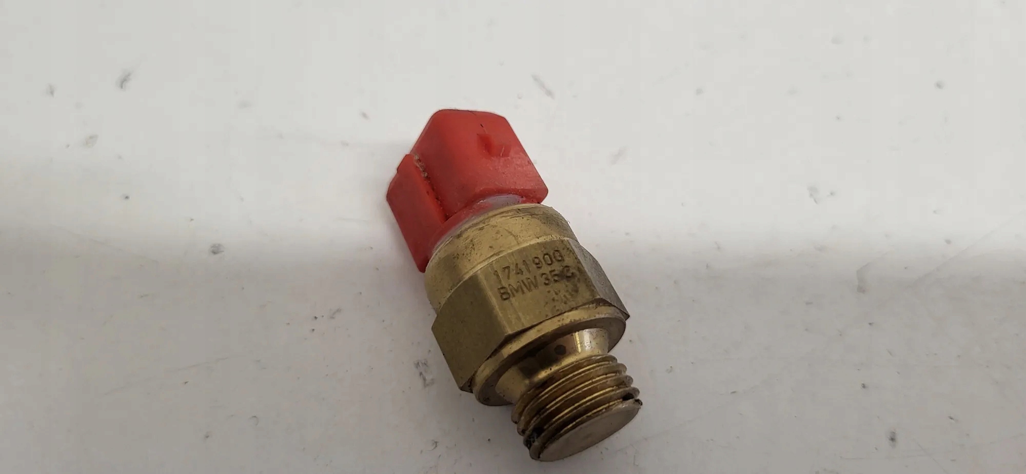 Sensor de temperatura do líquido de arrefecimento BMW X5 3.0d Diesel OEM 1741900 image 3