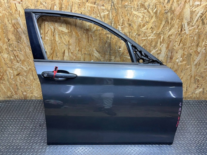 BMW 1 F20 F21 2017 Etu oikea etuovi B39 MINERALGRAU
