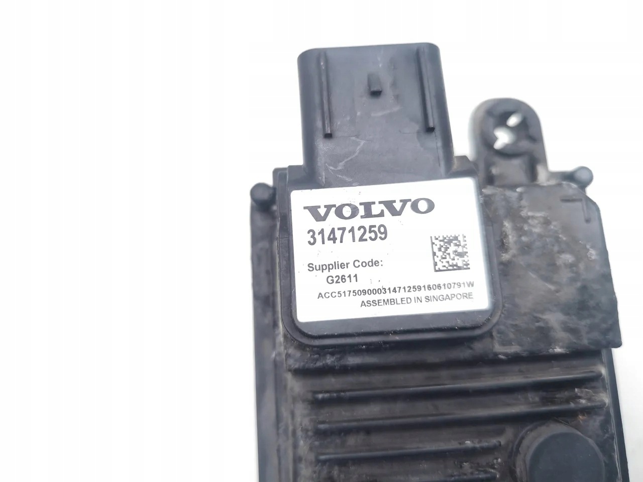 Volvo V40 Distronic Radarsensor OEM 31471259 image 7