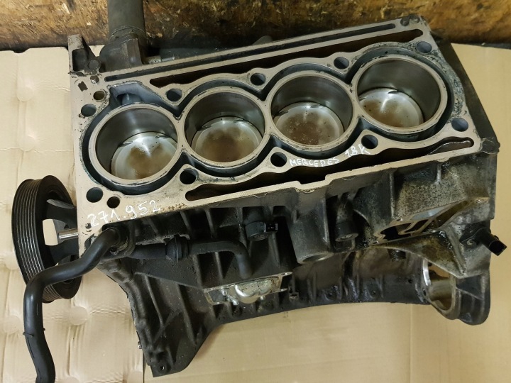MERCEDES C W203 W204 1.8 K 1.8K 271.952 271952 MOTORBLOCK UNTERTEIL KOLBEN KURBELWELLE