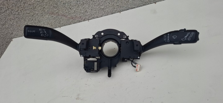 AUDI A4 B8 A5 2009- combination switch stalk 8K0953502BG