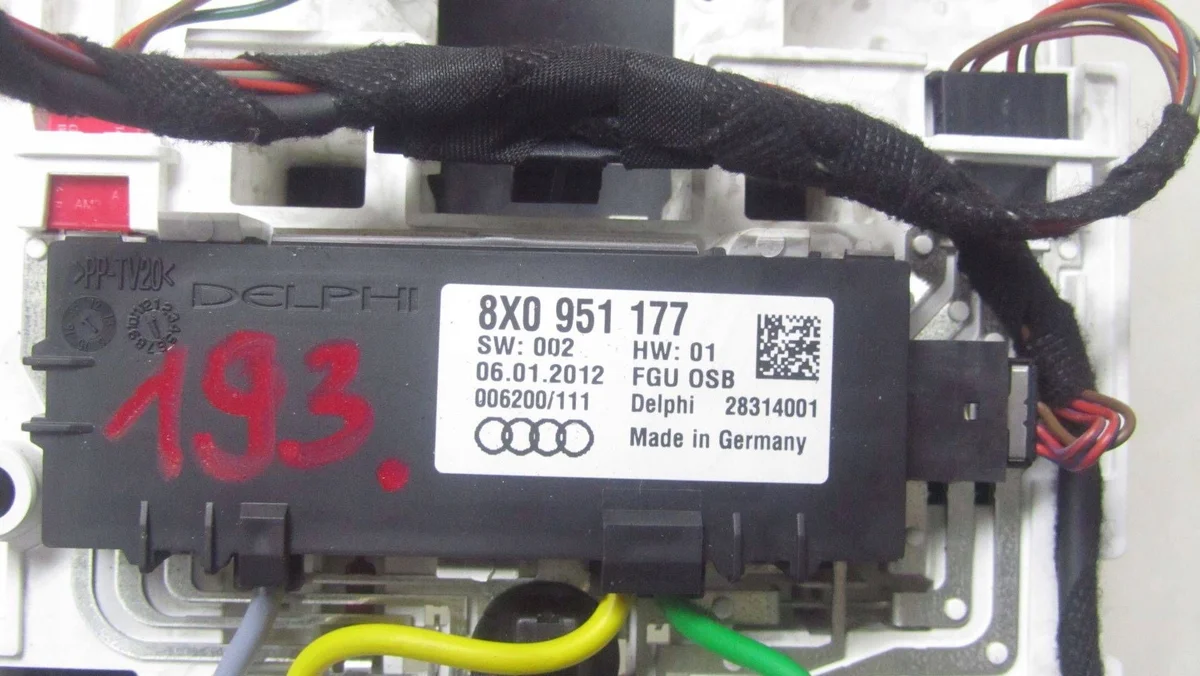 Innenraumleuchte Audi Q3 8U 8X0947135AL image 5