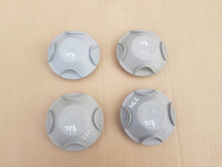 Pieni lampun suojus Toyota Avensis T27 2012-2014 LIFT