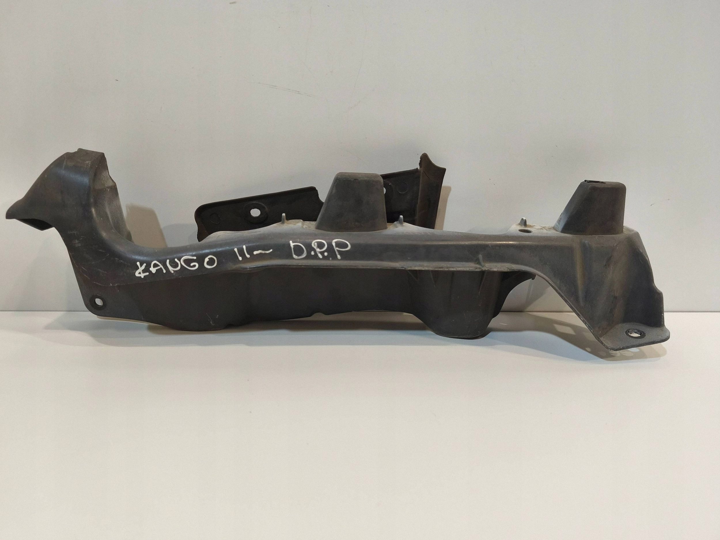 Renault OE 8200381902 Support d'aile image 5