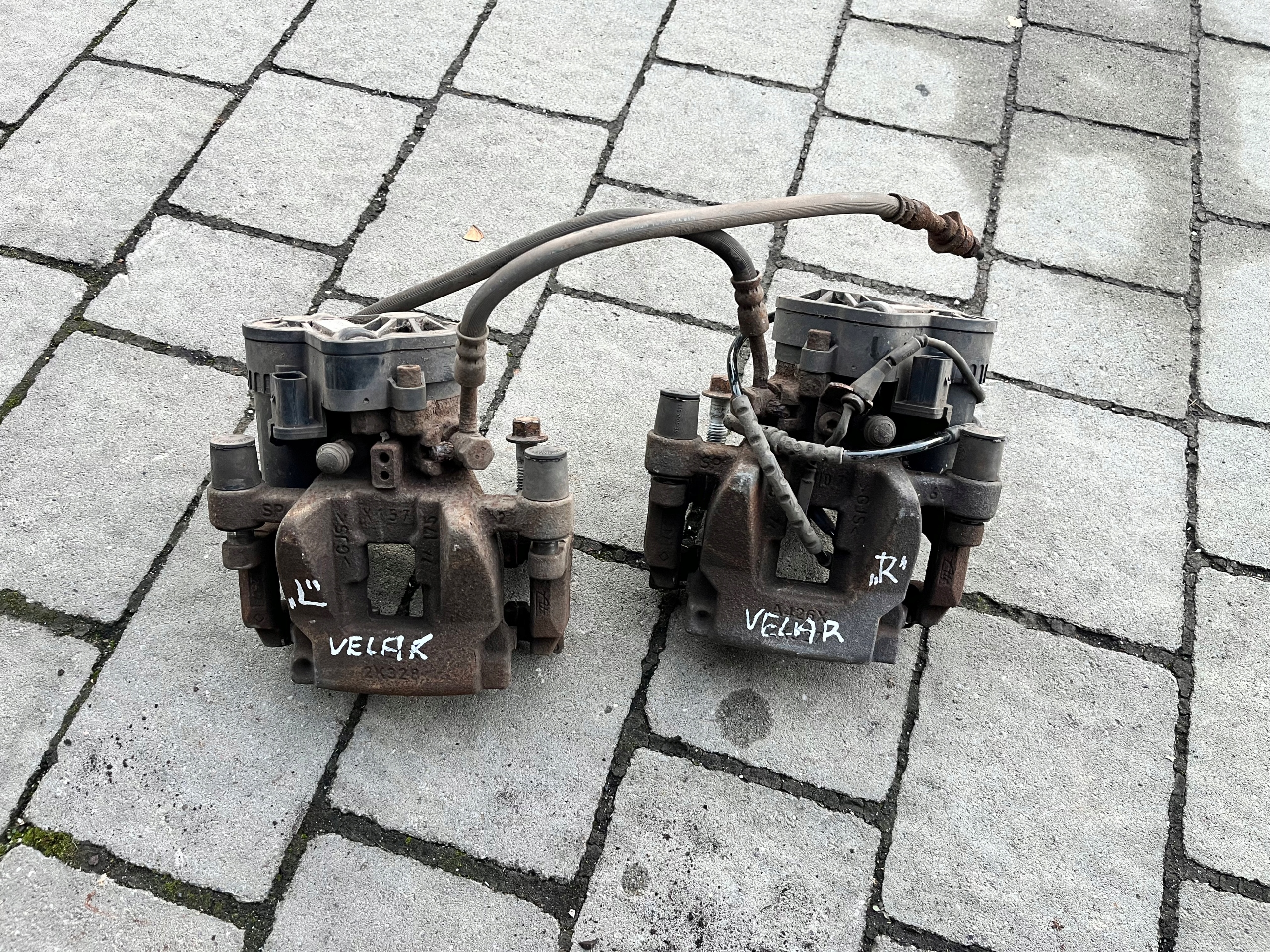 RANGE ROVER VELAR L560 Bremssattel hinten rechts image 2