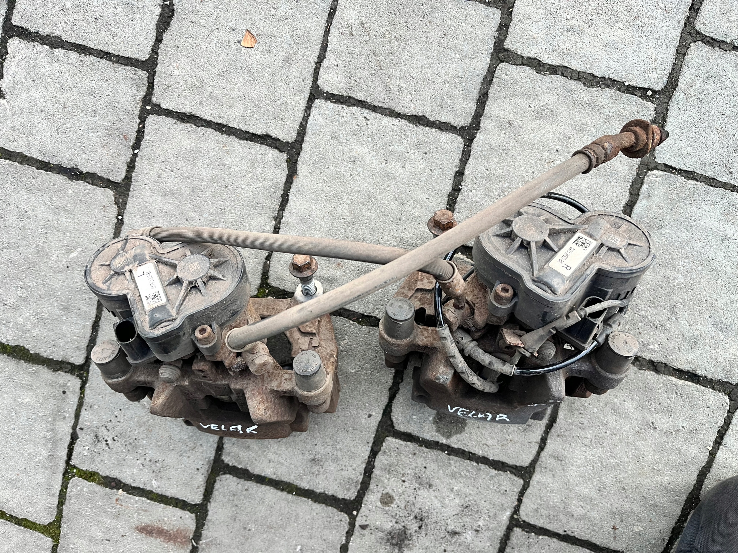 Range Rover Velar L560 Rear Right Brake Caliper