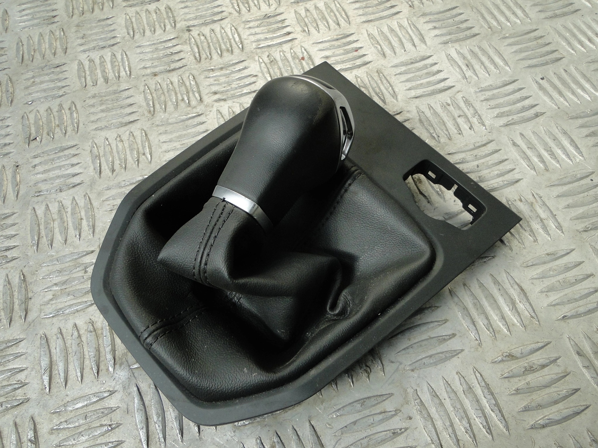OEM 82A863278C Vaihteenvalitsimen nuppi Nahka Audi A1 82A 82B 82G