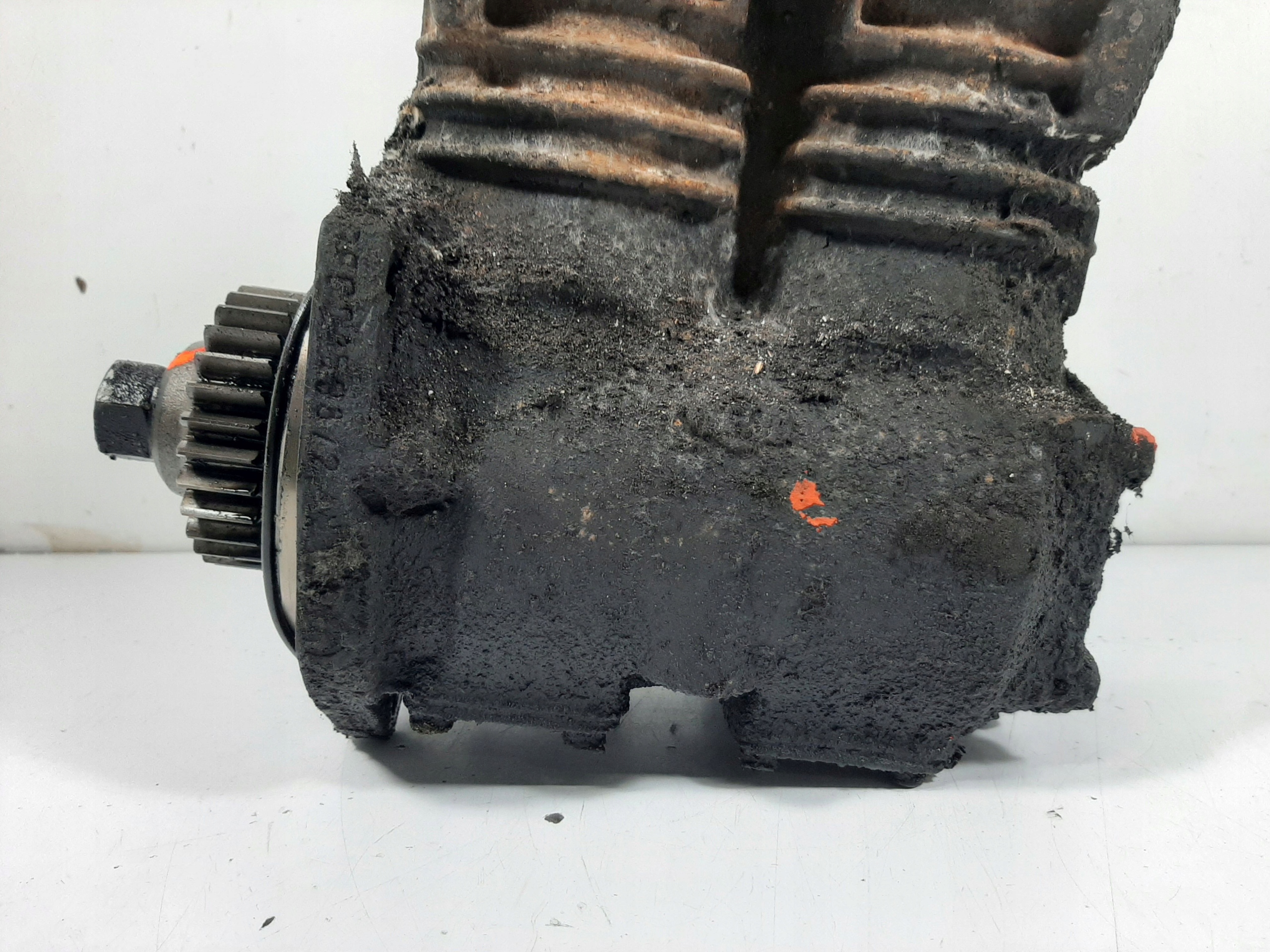 Compressor Knorr LP4851 OEM 5010339859 - Usado image 4