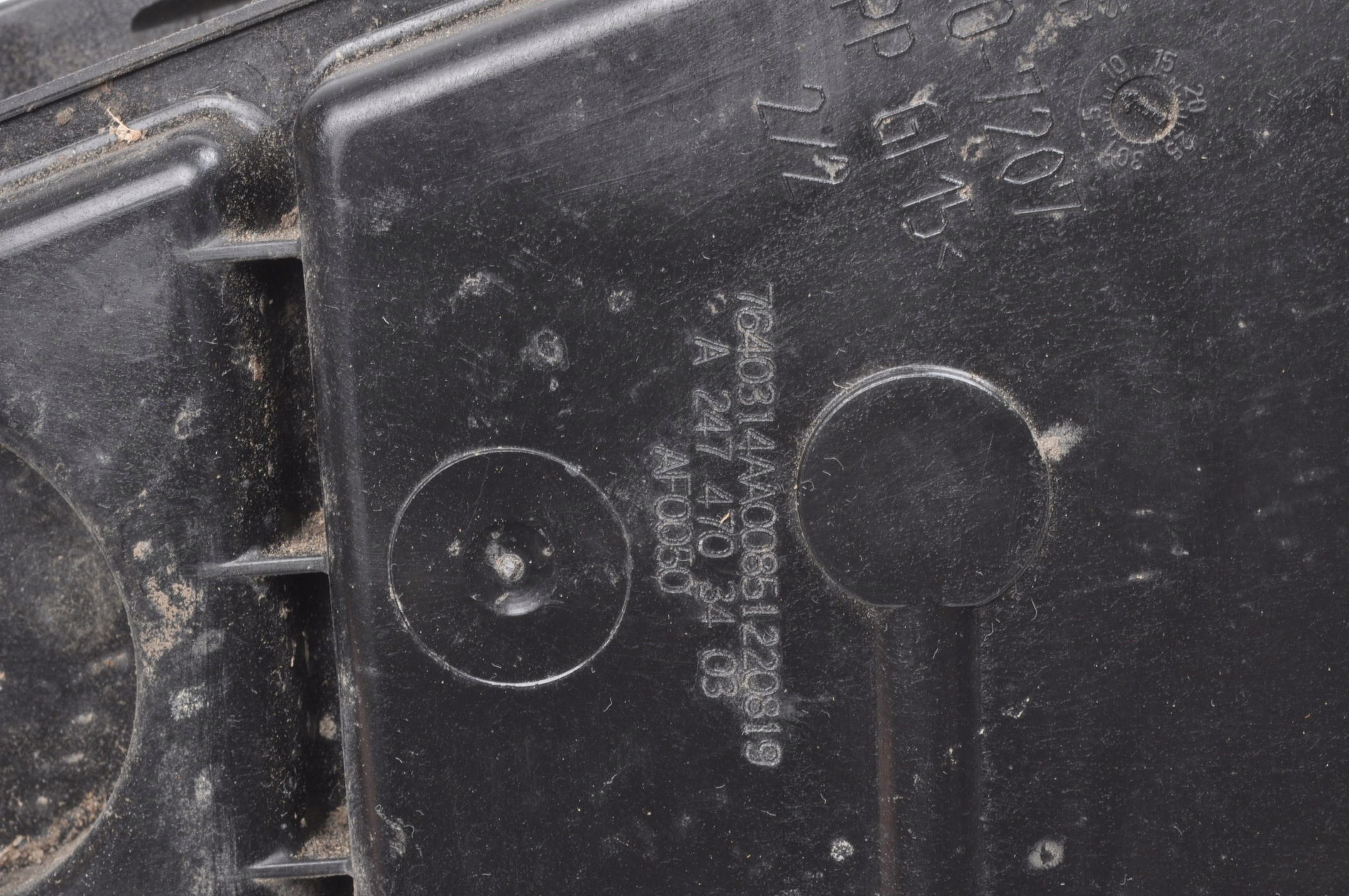 Filtro de combustible OEM A2474703403 con carbón activado image 4