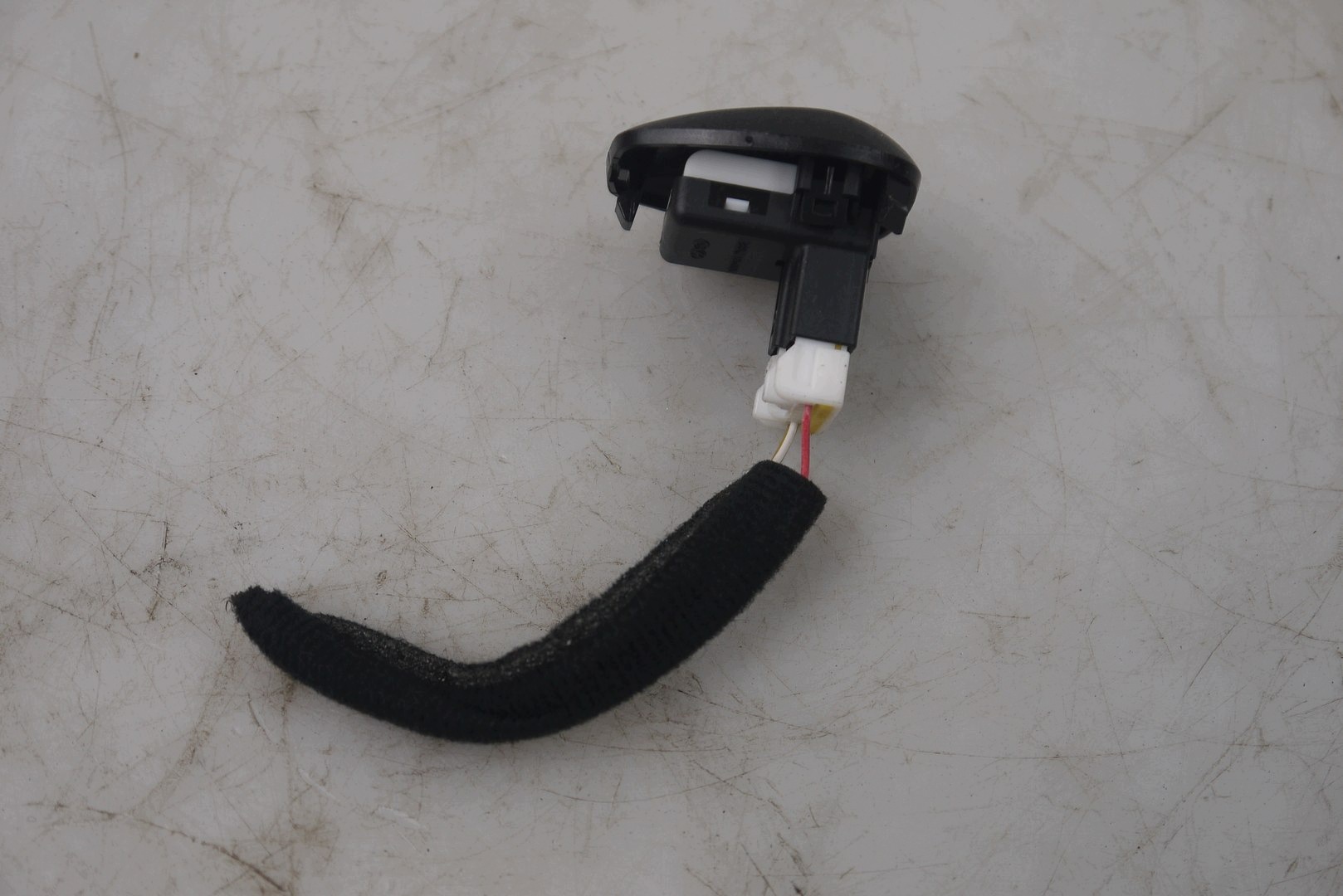 Sensor de Sol Hyundai Bayon 2025 OEM 97253-G3500 image 8
