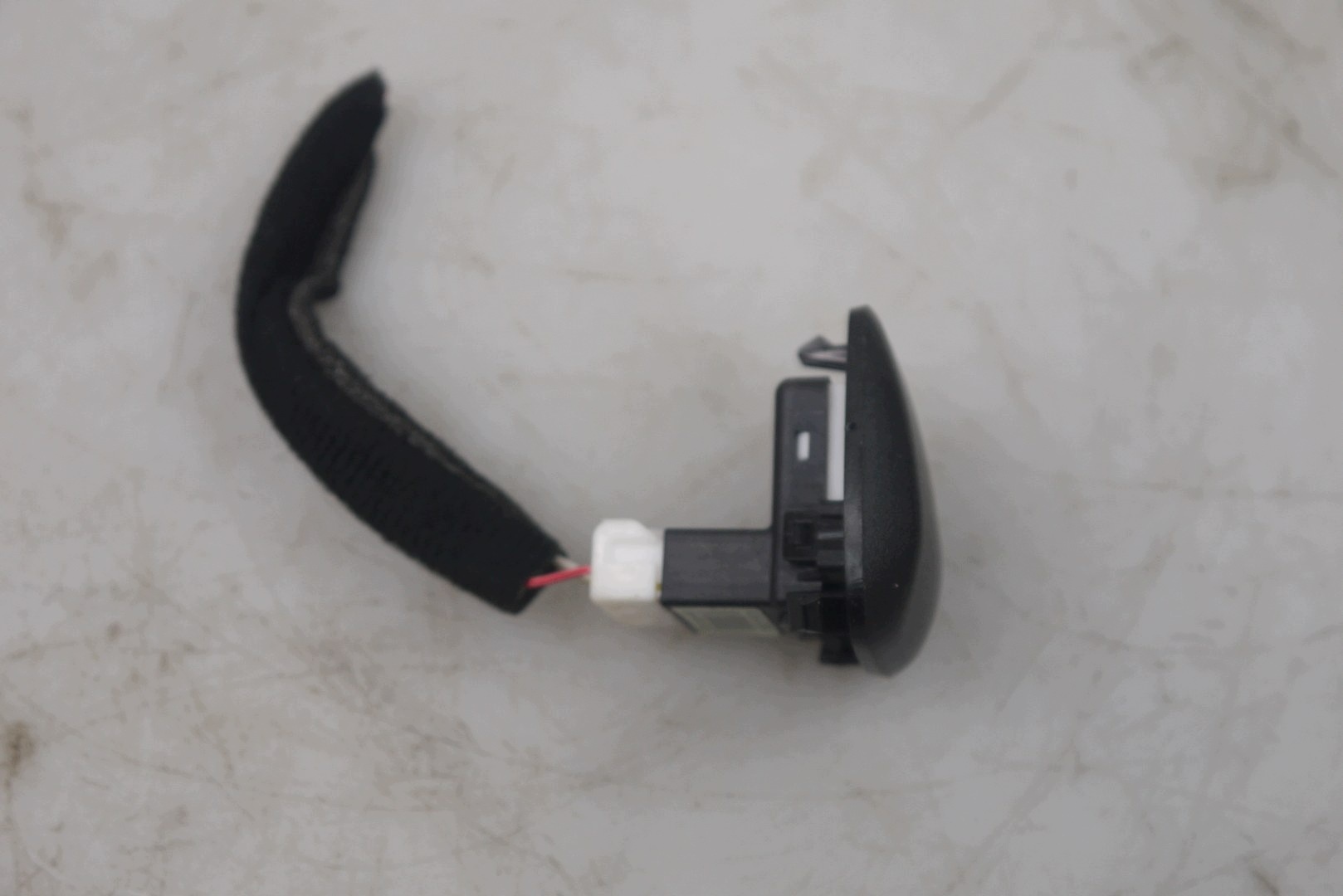 Sensor de Sol Hyundai Bayon 2025 OEM 97253-G3500 image 9