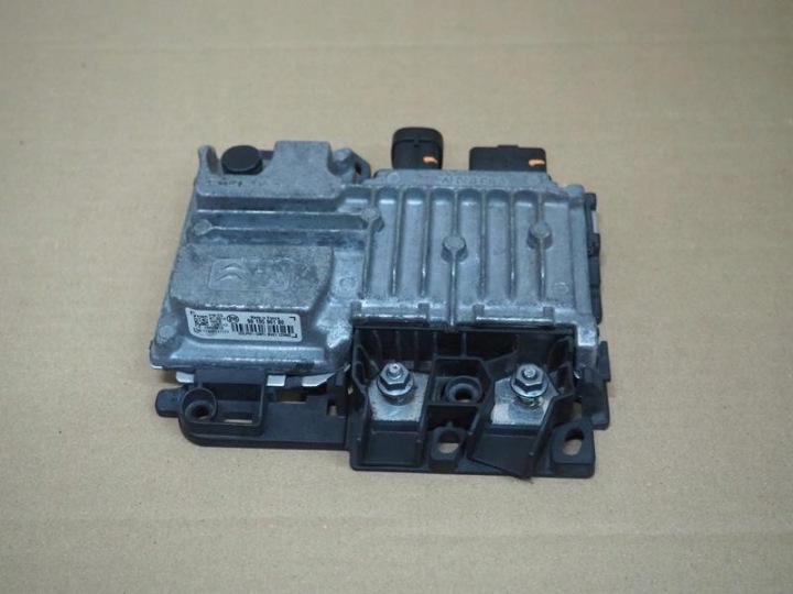 Käytetty Start Stop -ohjain Citroen C3 III 1.6 BlueHDi 9819596180