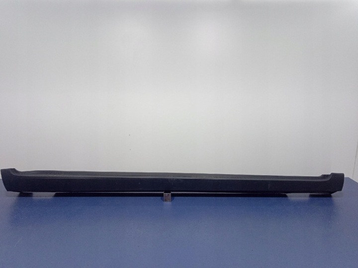 HYUNDAI BAYON Kynnyssuoja oikea 87751-Q0400