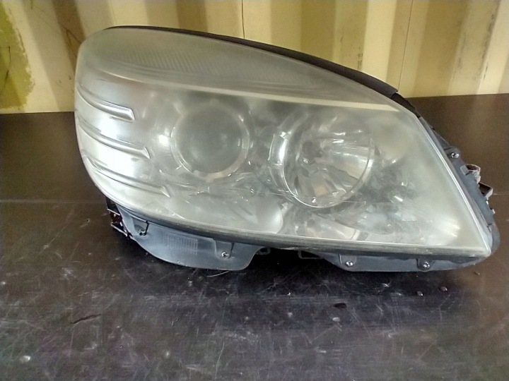 MERCEDES C-KLASA W204 07-11 LAMPPU OIKEA ETU LINSSI A2048200661 ANGLIK