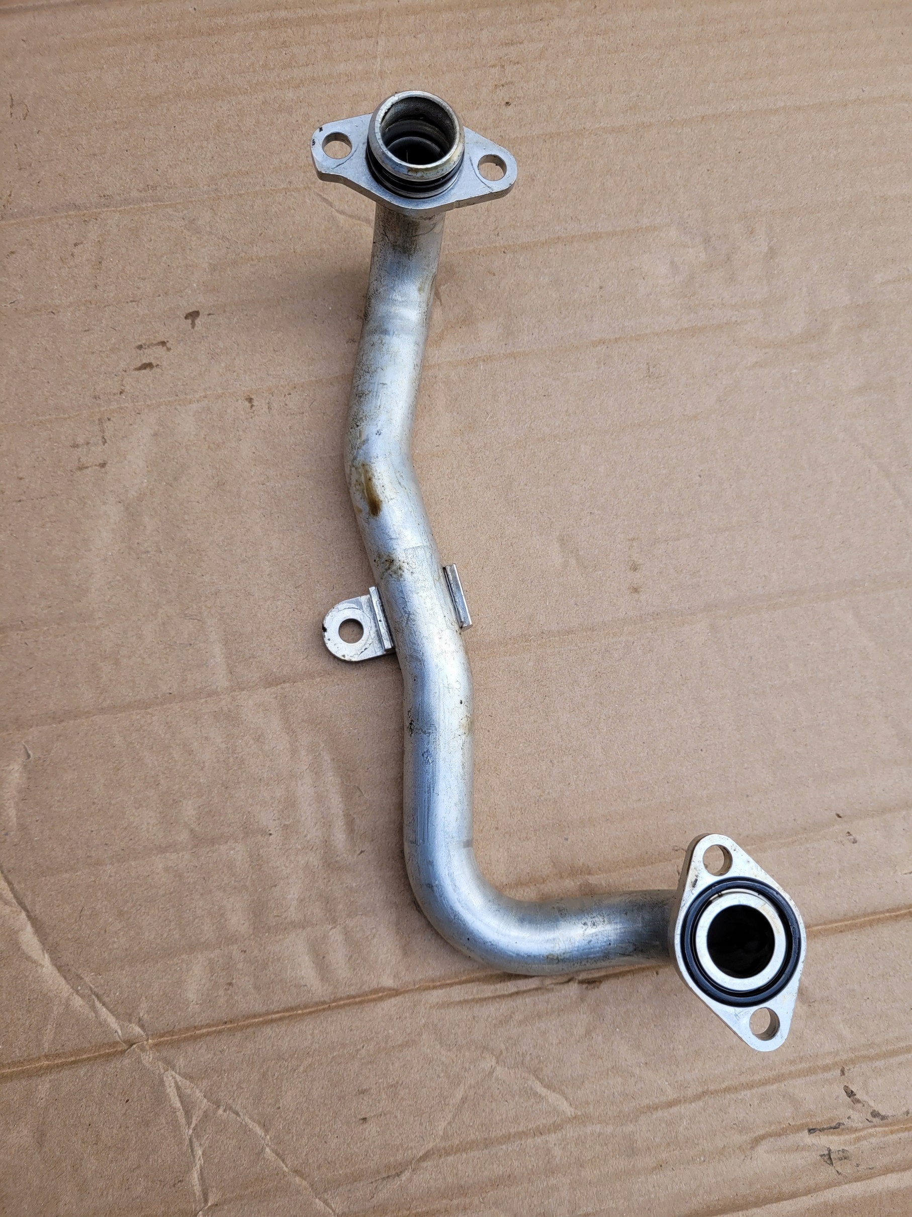 Porsche moottoriosa OEM 94610703120 - Käytetty