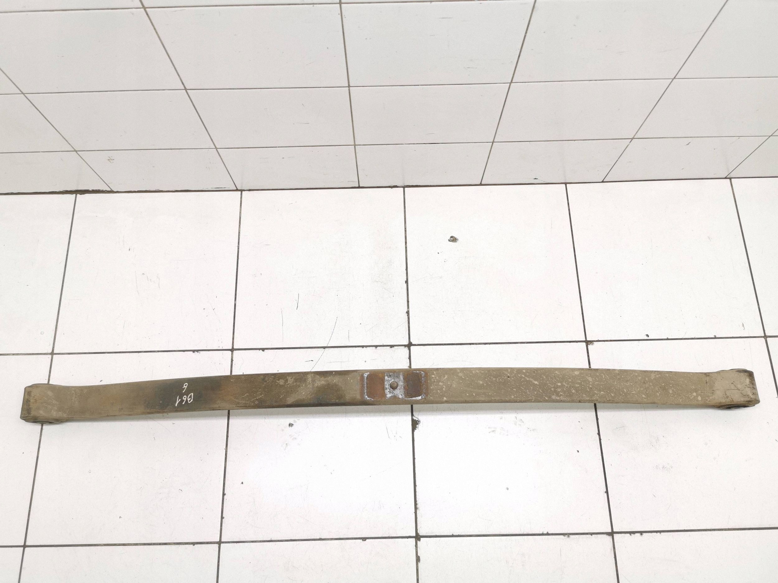 OEM 9063201806 Rear Spring Right Side Used