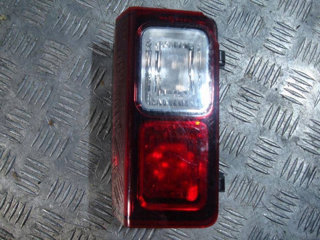 Peruutusvalo Renault Trafic III 2017 93459894 image 2