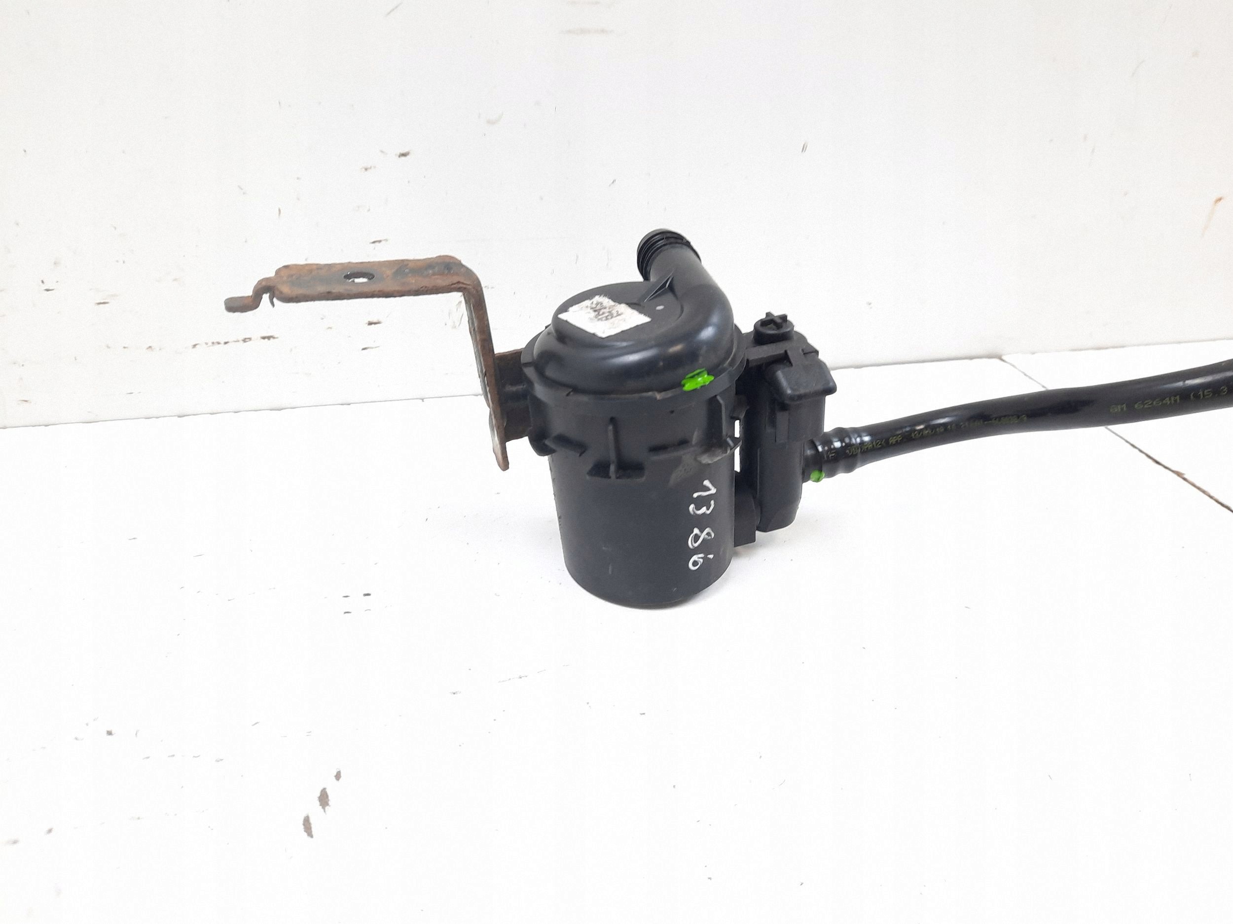 Polttoainesäiliön ilmanpoistoventtiili OEM MAM66875 Cadillac