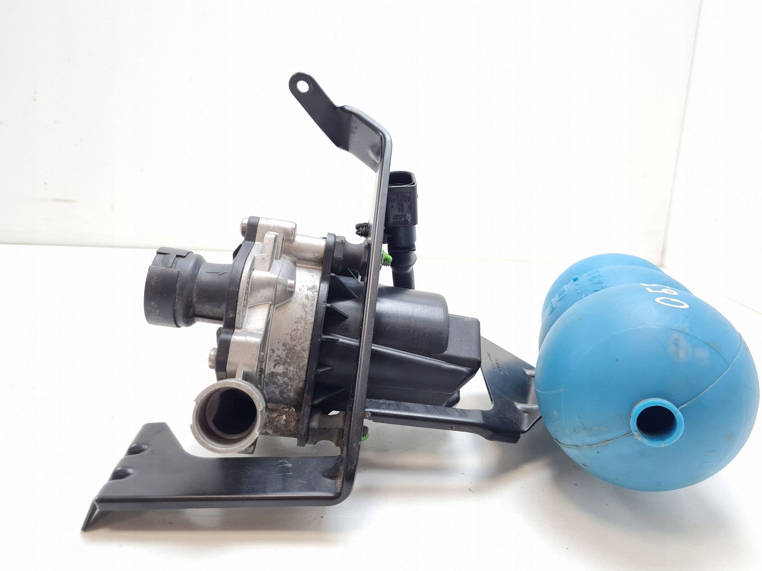 Bentley Flying Spur sekundärluftpump OEM 4W0131035A image 5