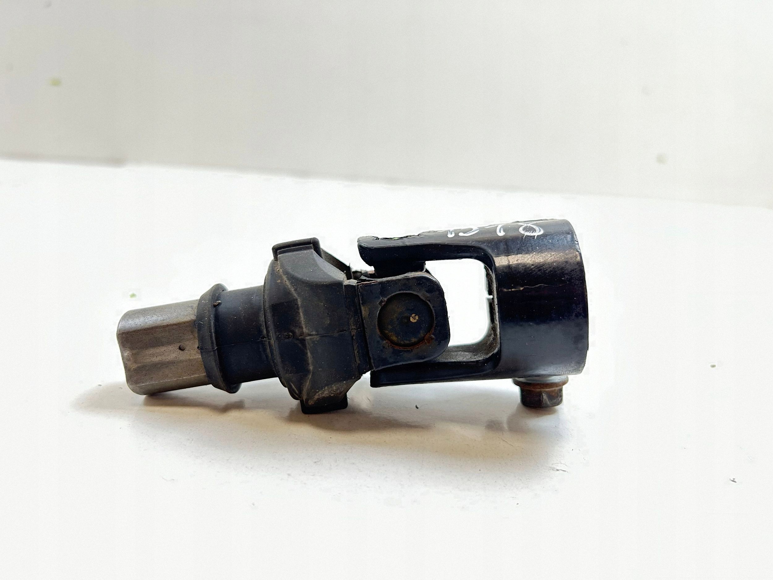 2008 Dodge Nitro Joint Universel Arbre de Transmission / Croix image 6
