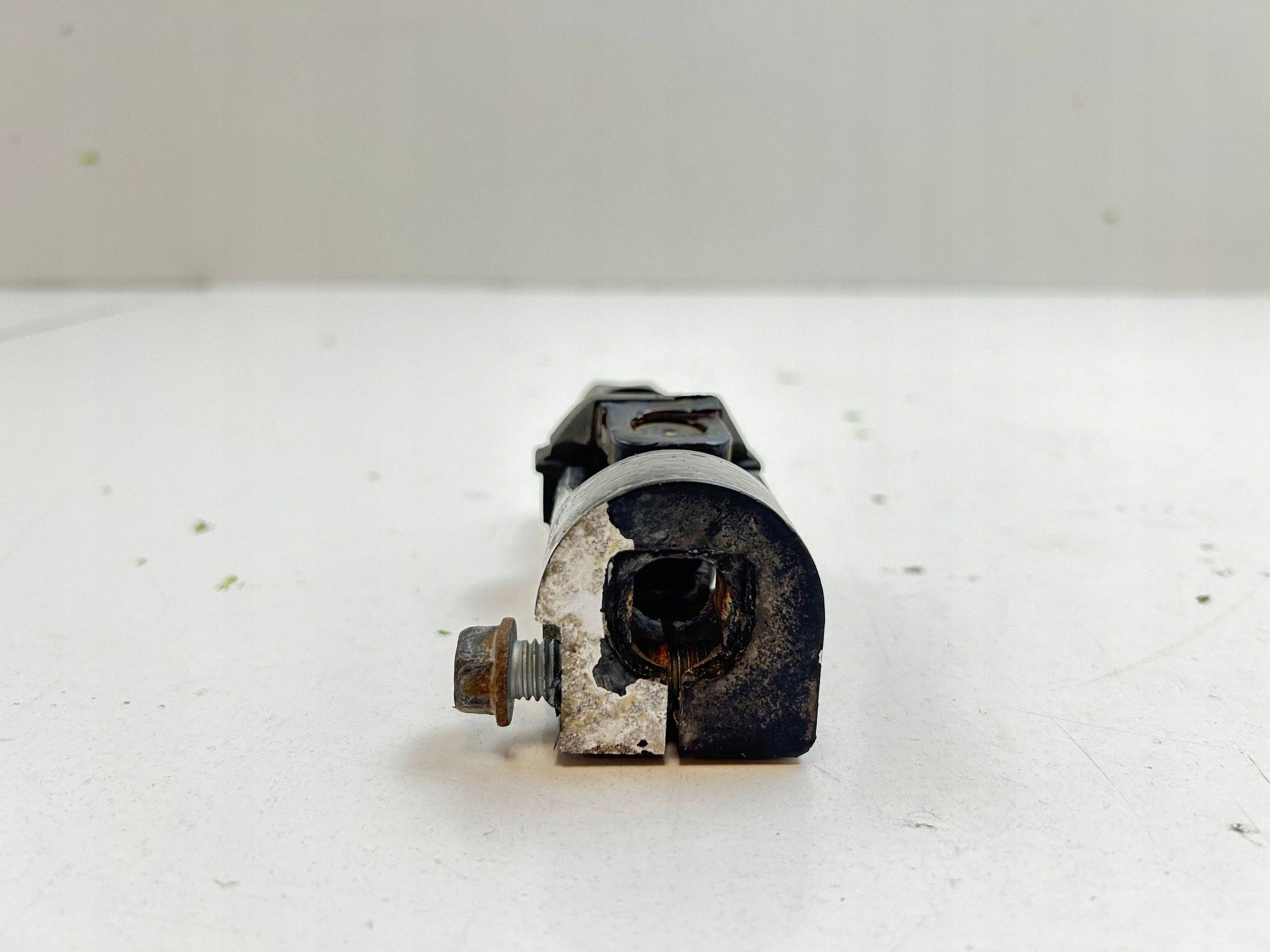 2008 Dodge Nitro Joint Universel Arbre de Transmission / Croix image 7