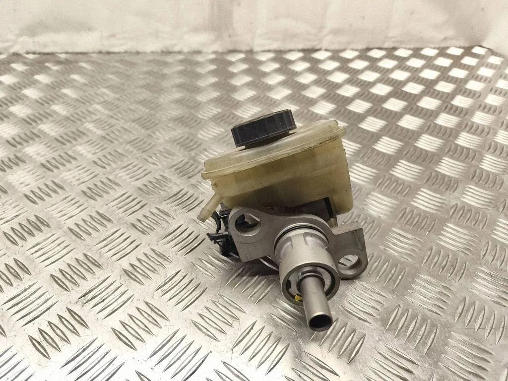 Gebrauchter Bremsbehälter OEM 4D0611301E für Audi A8 D2 image 2