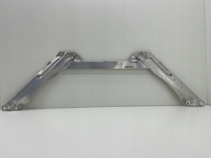 BMW 5 G30 G31 Tukipalkki vahvistus 7408522