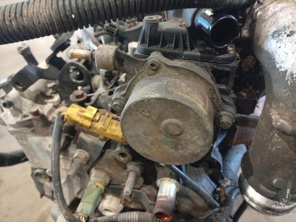 Bromsvakuumpump Peugeot 807 2005 2200 HDi 9631971580 image 3