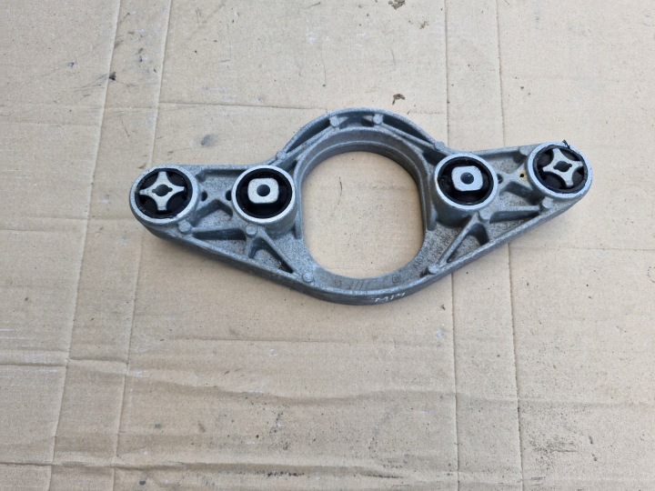 BMW M2 F87 F80 Differential Mount Bracket Rear 2284774