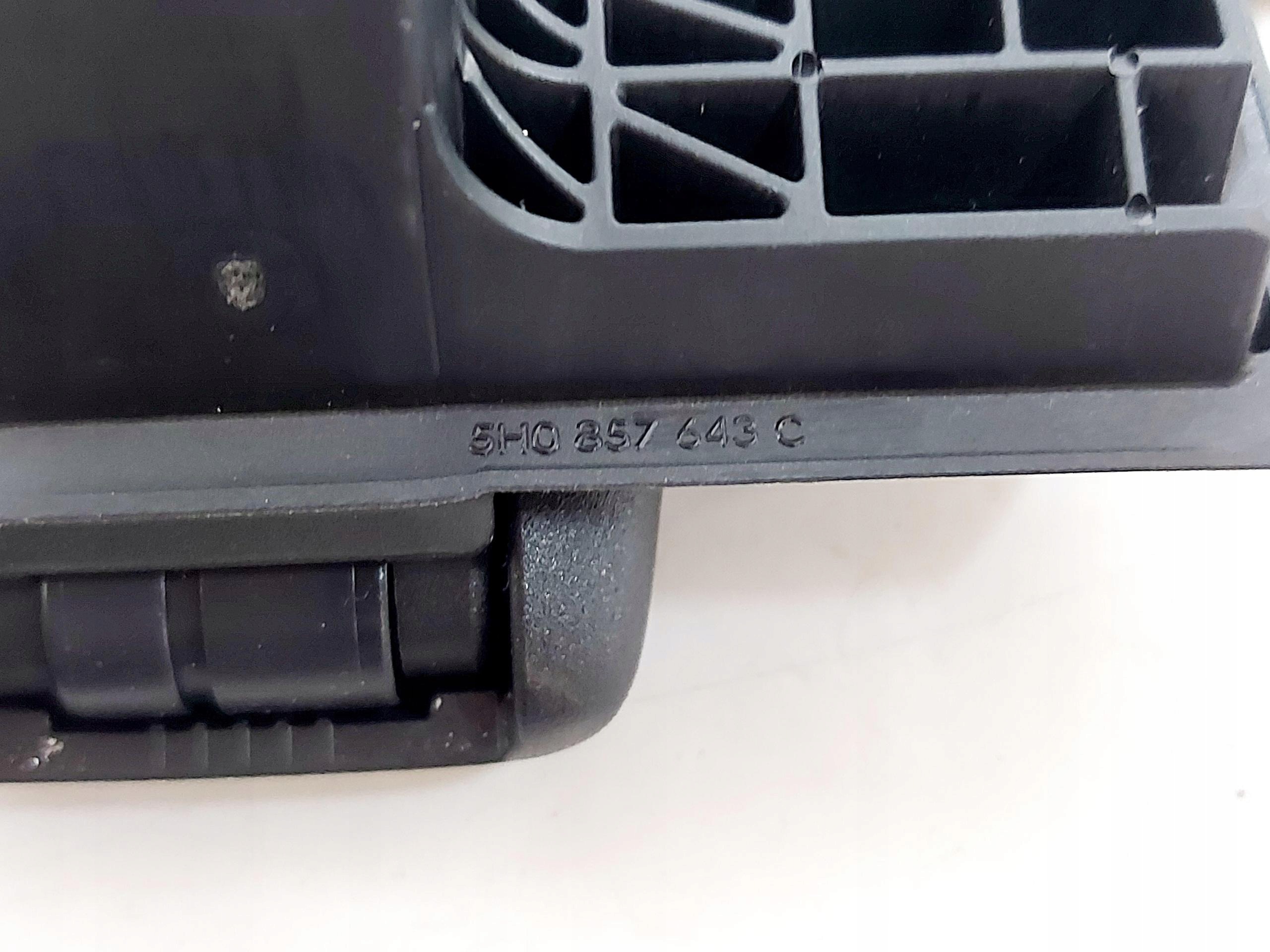 Skoda Superb IV Dachgriffe OEM 5H0857643C image 5
