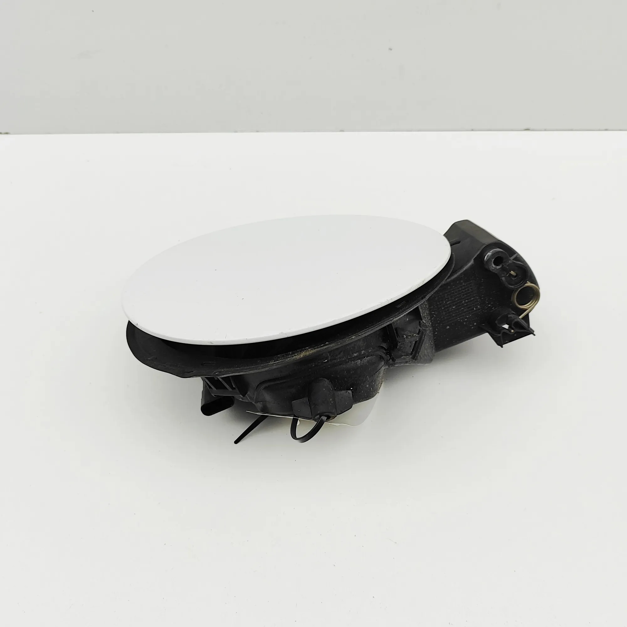 Brandstoftankklep OEM HY3227936BA voor Land Rover L462 image 3