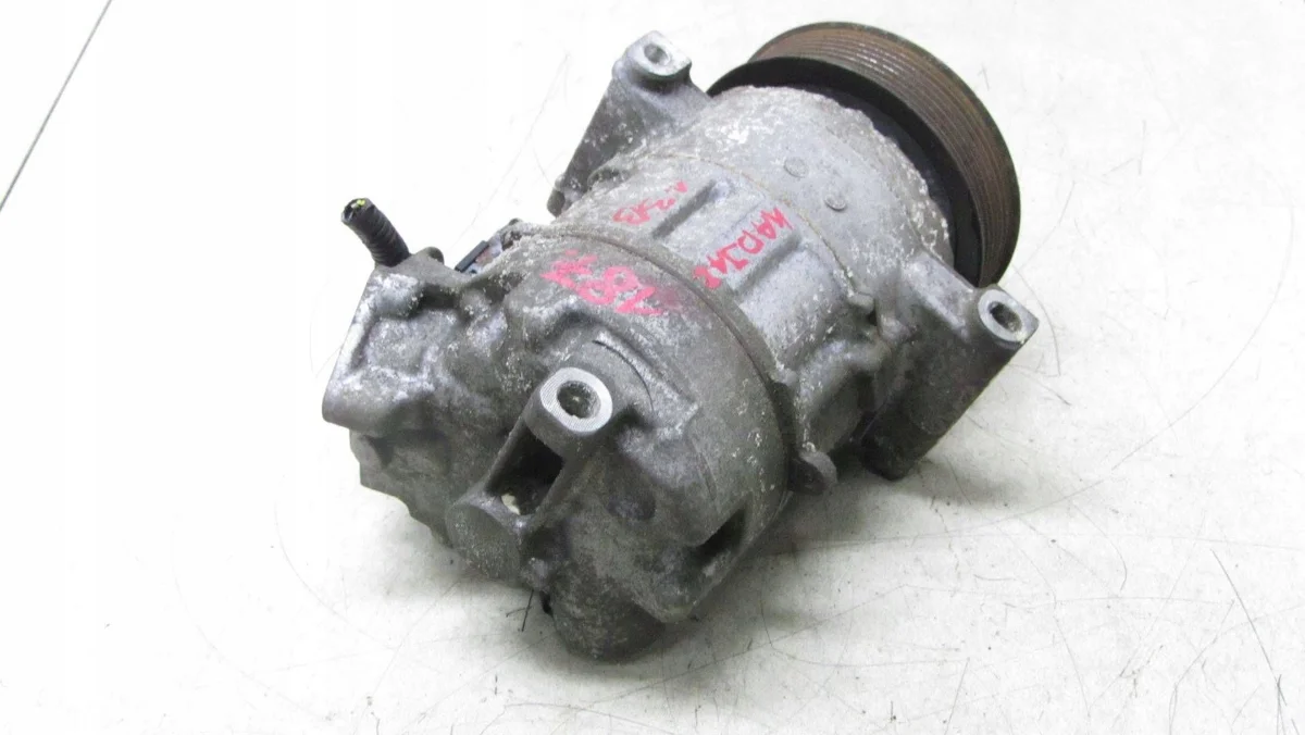 Compressor AC Renault Kadjar 1.3 926004EB0A image 5