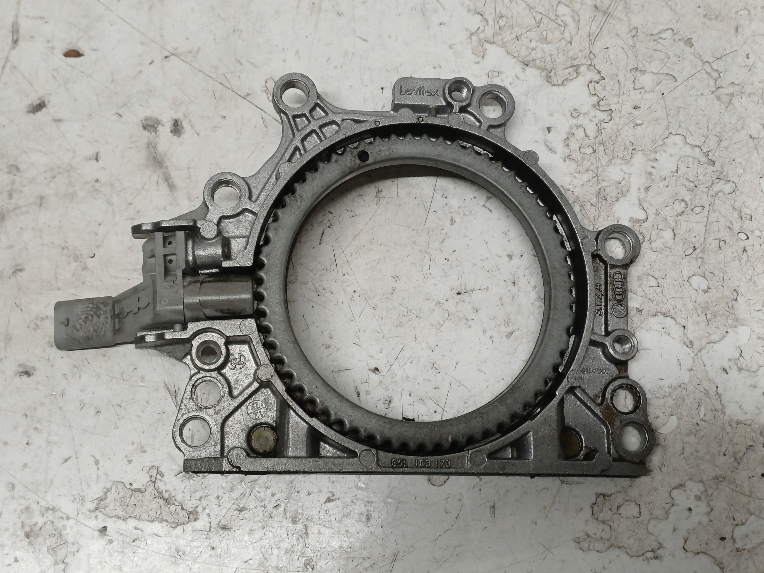 Kampiakselitiiviste VW Audi Skoda 2.0 TDI OEM 05L103173