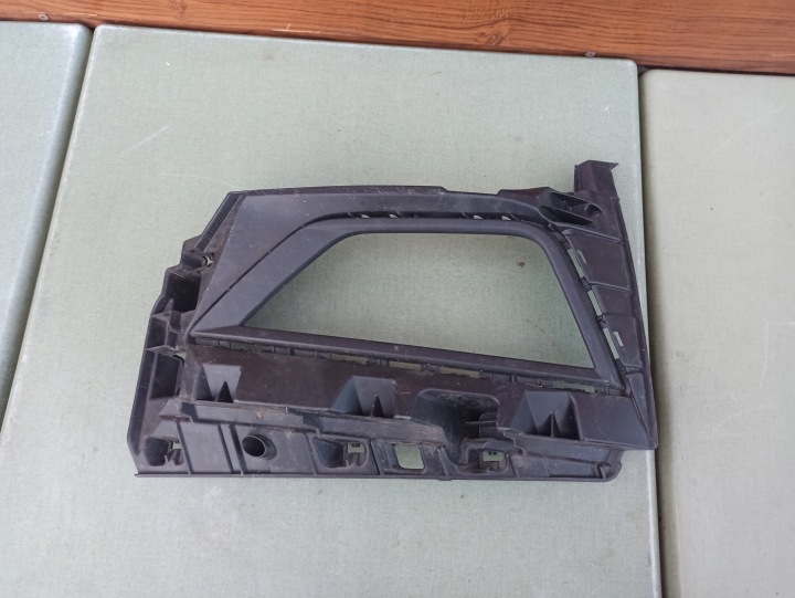 VW POLO VI 6 Griglia paraurti anteriore sinistra 2G0853665G
