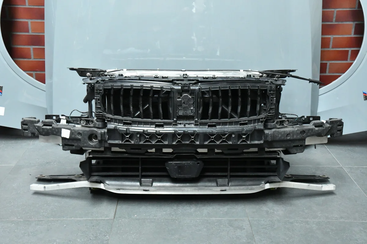 BMW 2 G42 M-Paketti M240iX etupaneeli image 7